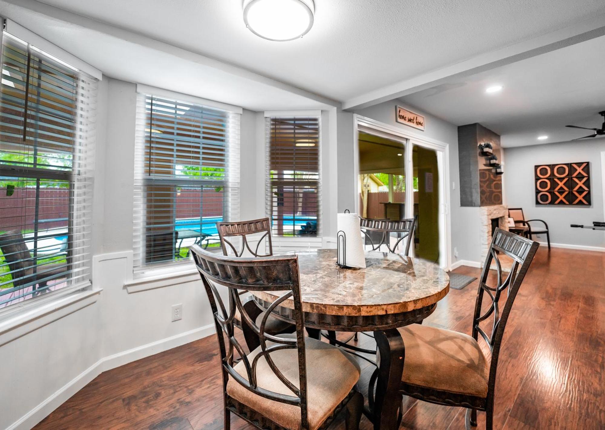 Spacious 4 Bedroom With Pool-Minutes To Seaworld And Lackland Afb سان أنطونيو المظهر الخارجي الصورة